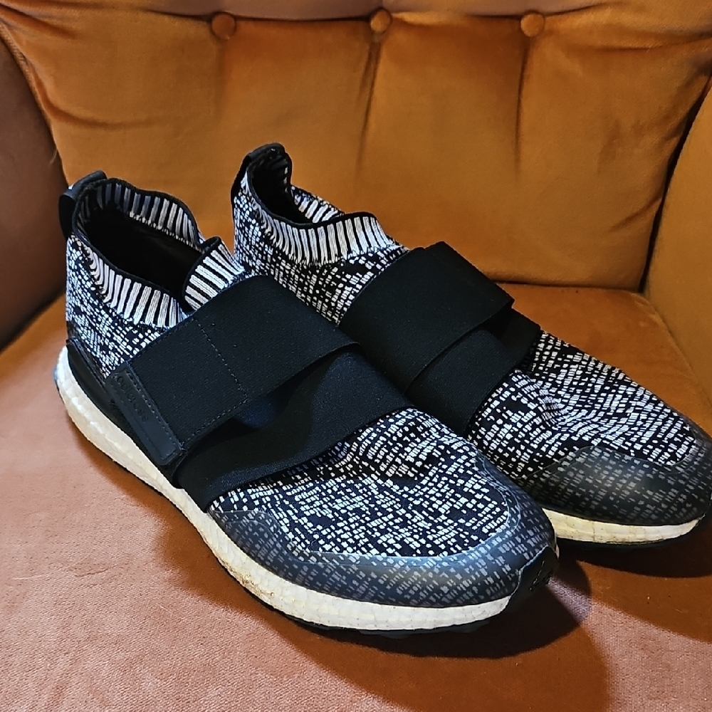 Adidas Boost Crossknit 2.0 Spikeless Golf Shoes